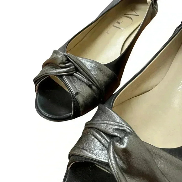 AGL Peep toe Wedge Twist Knot Flat Leather Wedge Black US 7 EUC - Picture 13 of 13